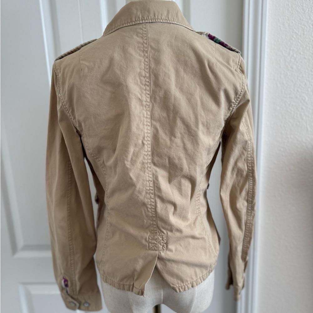 Y2K Style American Eagle Outfitters Khaki Button-Front Utility Jacket - Picture 2 of 3